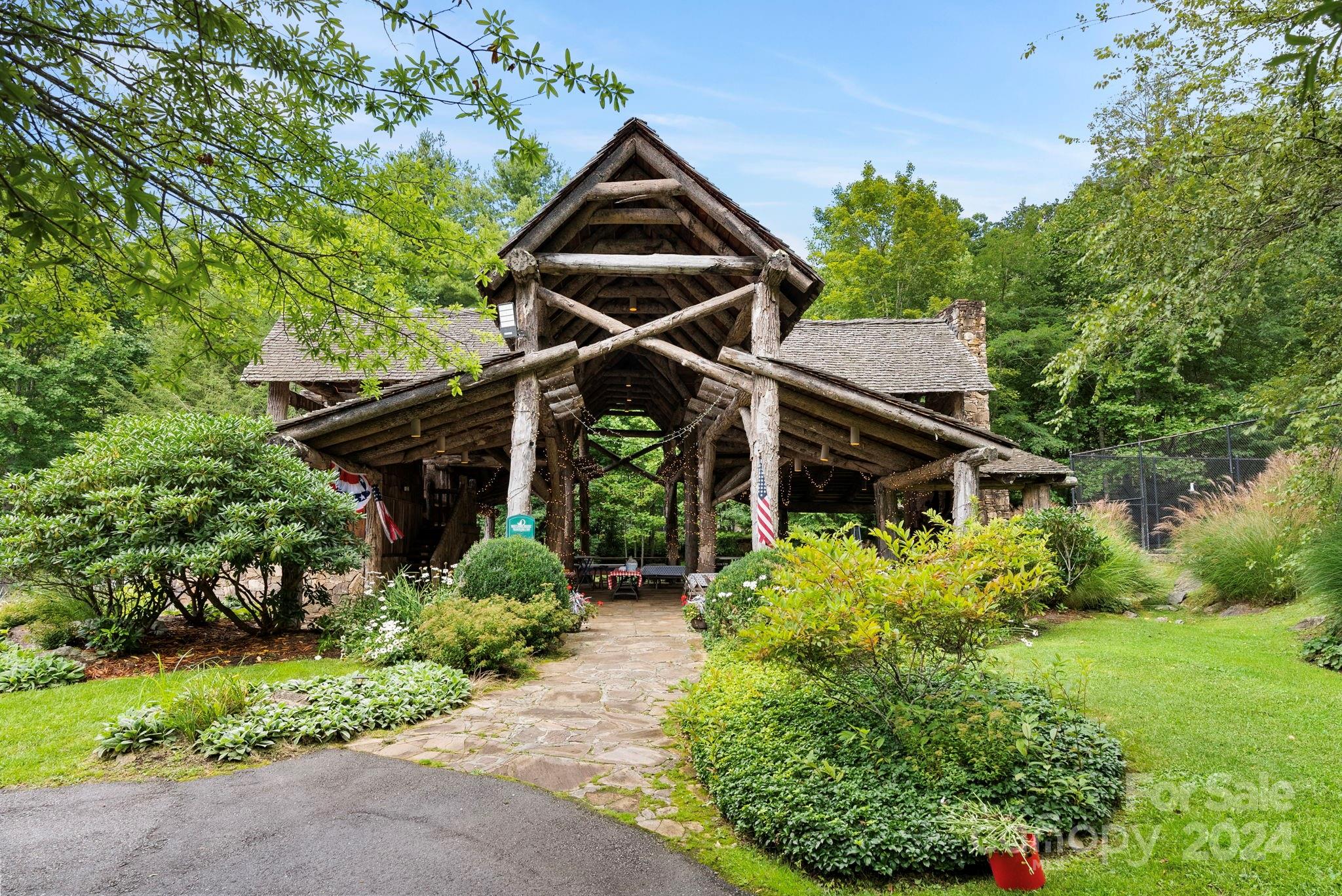 810 English Ridge Drive Mars Hill NC 28754