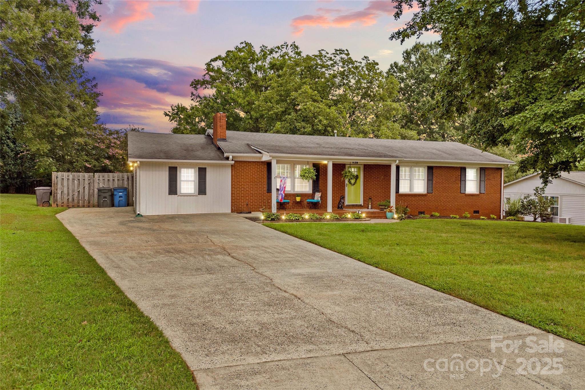 1128 Fulton Drive Statesville NC 28677