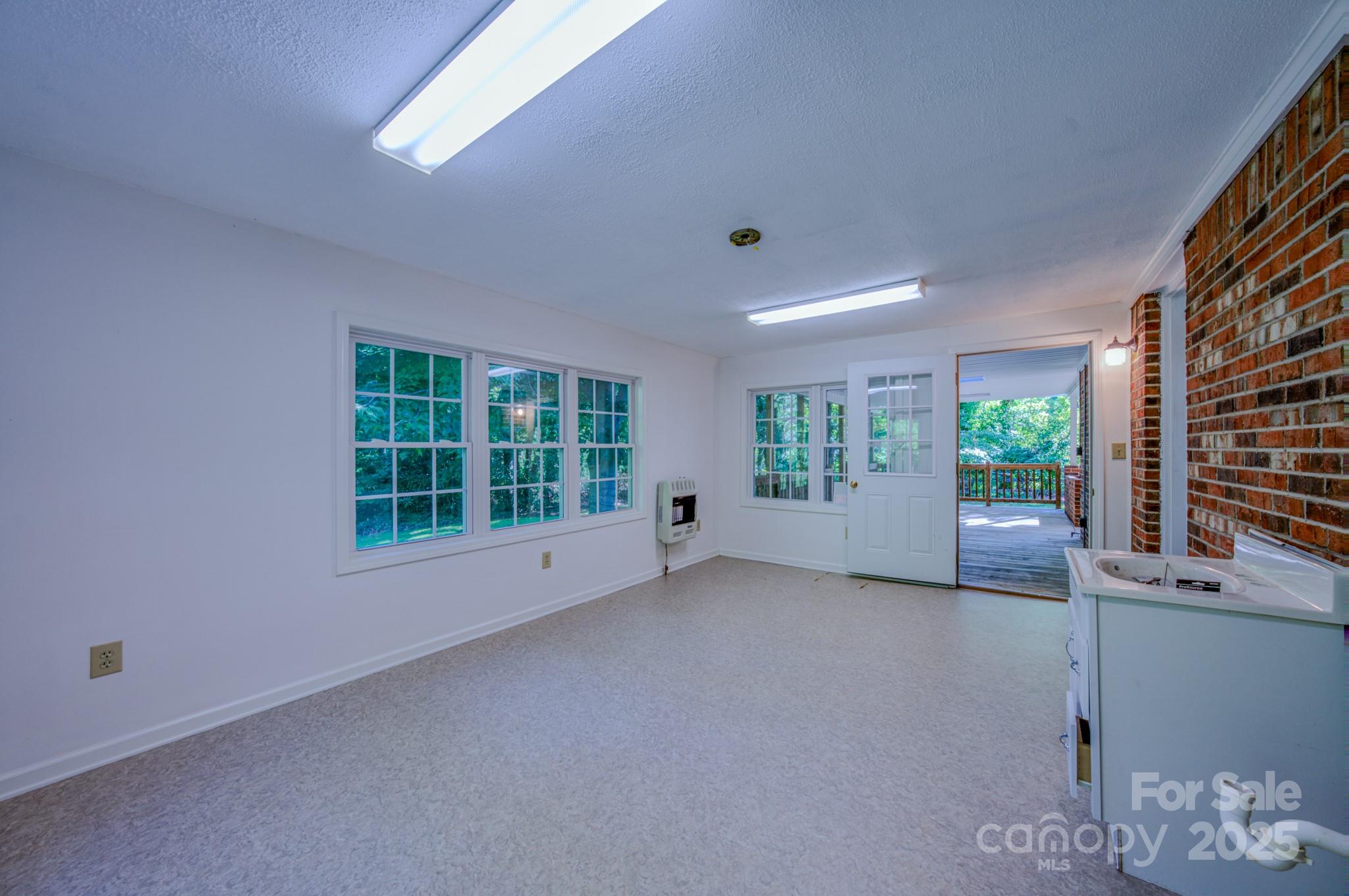 31 Jupiter Road Weaverville NC 28787