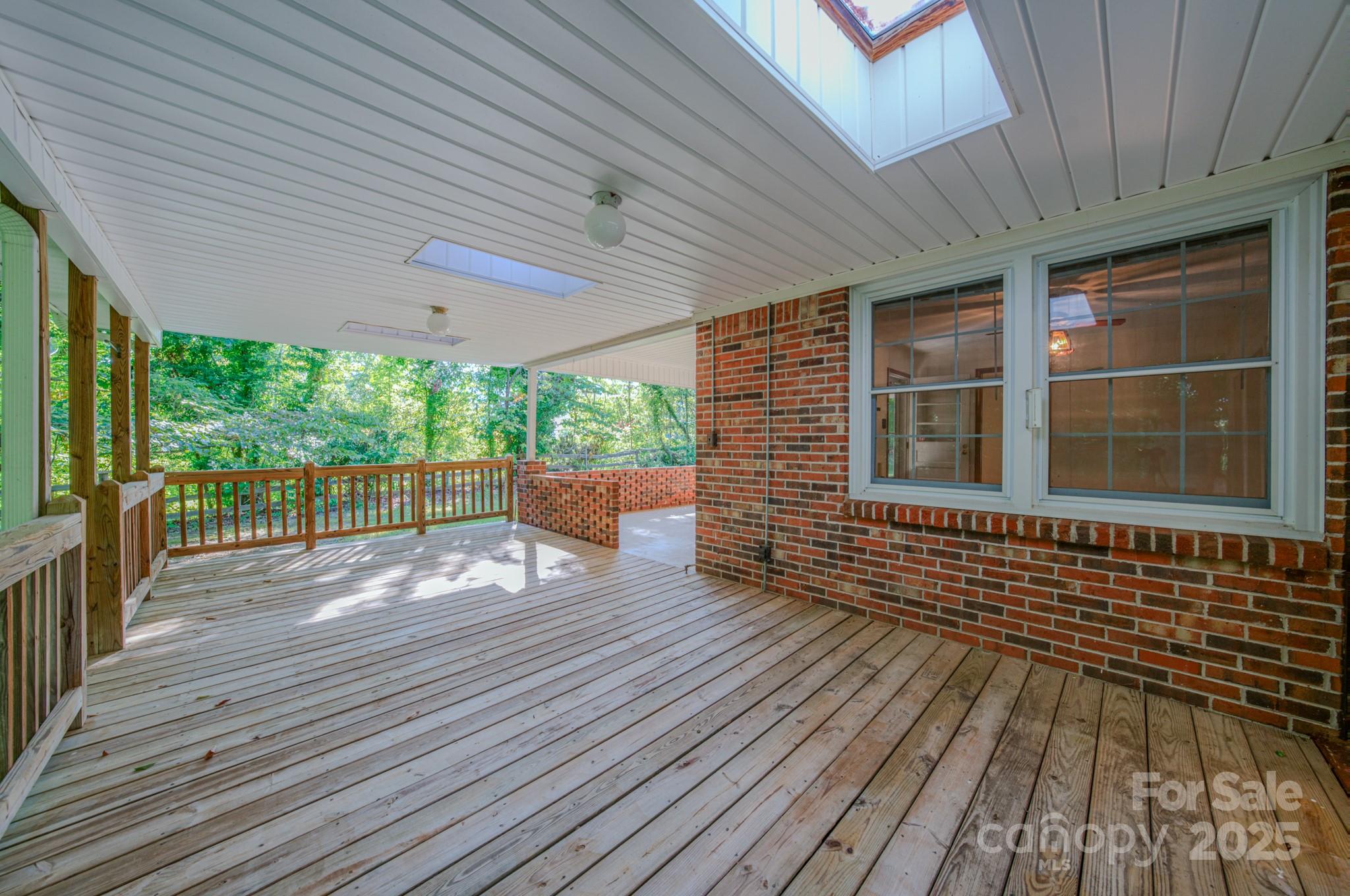 31 Jupiter Road Weaverville NC 28787