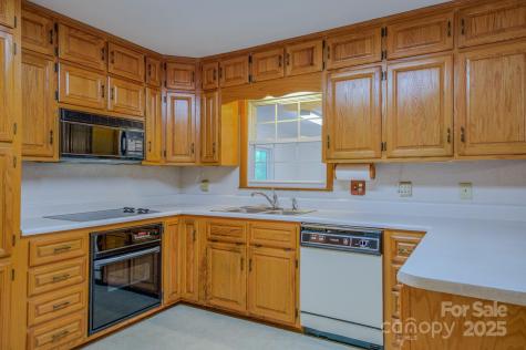 31 Jupiter Road Weaverville NC 28787