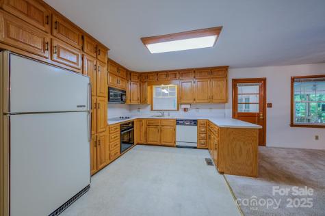 31 Jupiter Road Weaverville NC 28787
