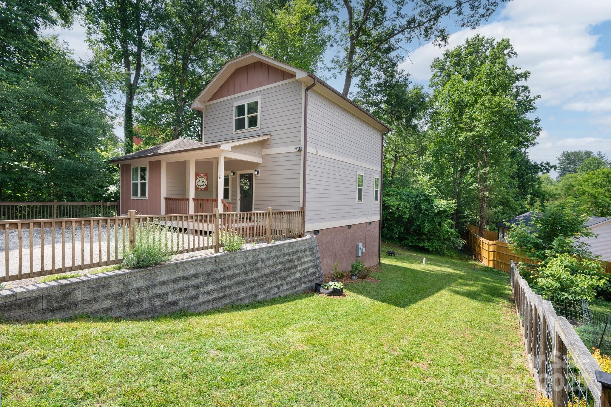 20 Central Avenue W Asheville NC 28806