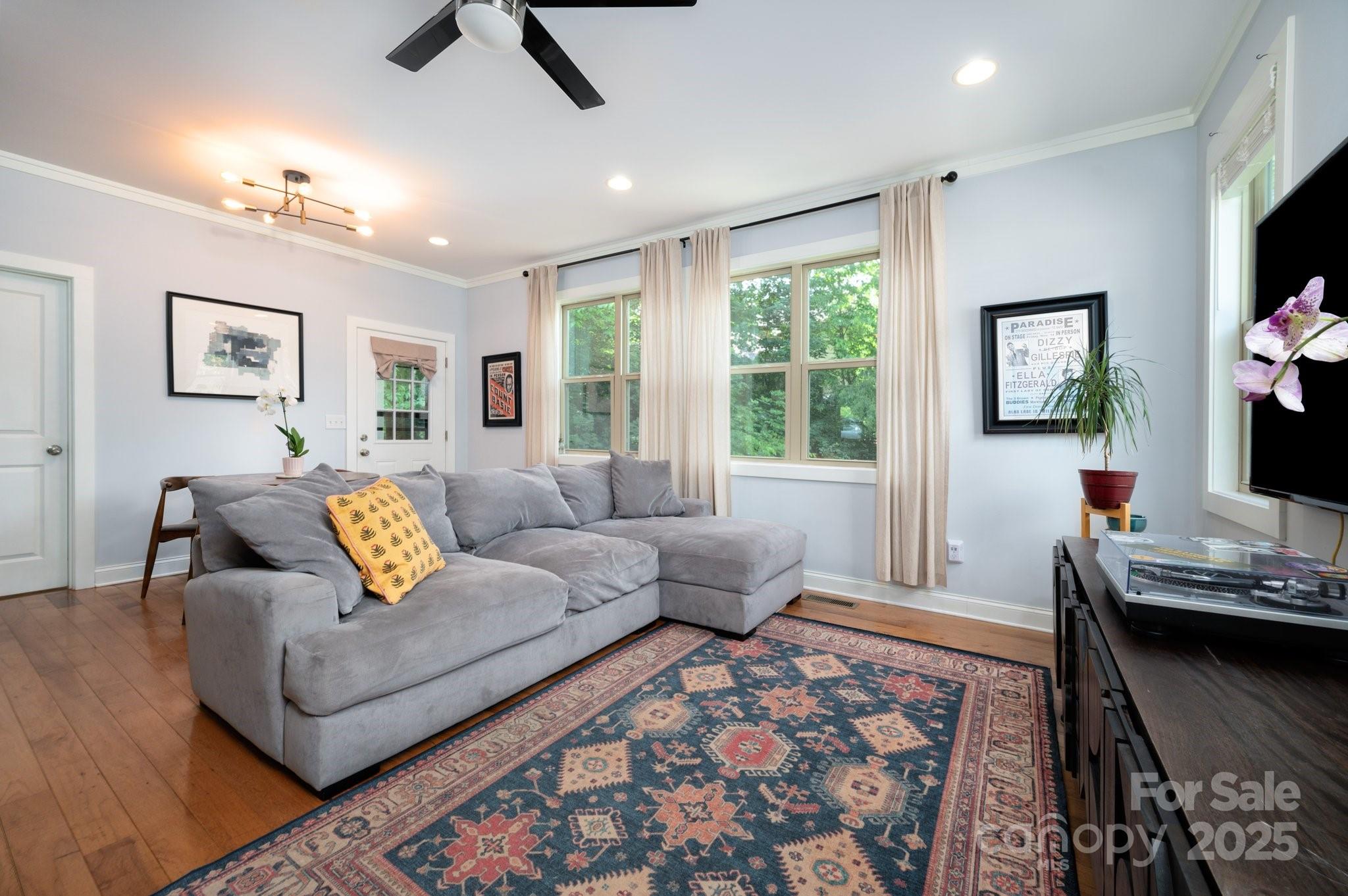 20 Central Avenue W Asheville NC 28806