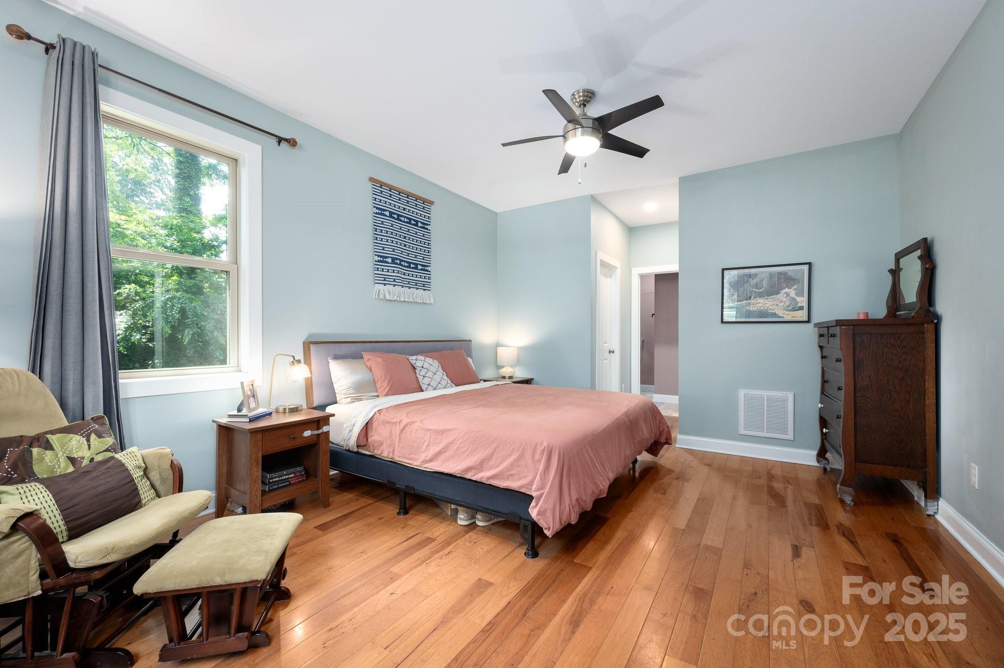 20 Central Avenue W Asheville NC 28806