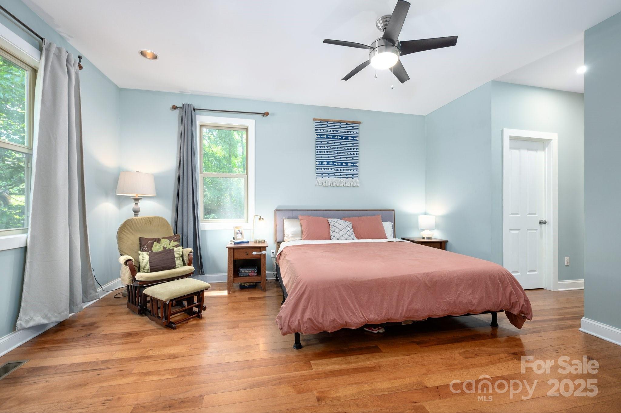 20 Central Avenue W Asheville NC 28806