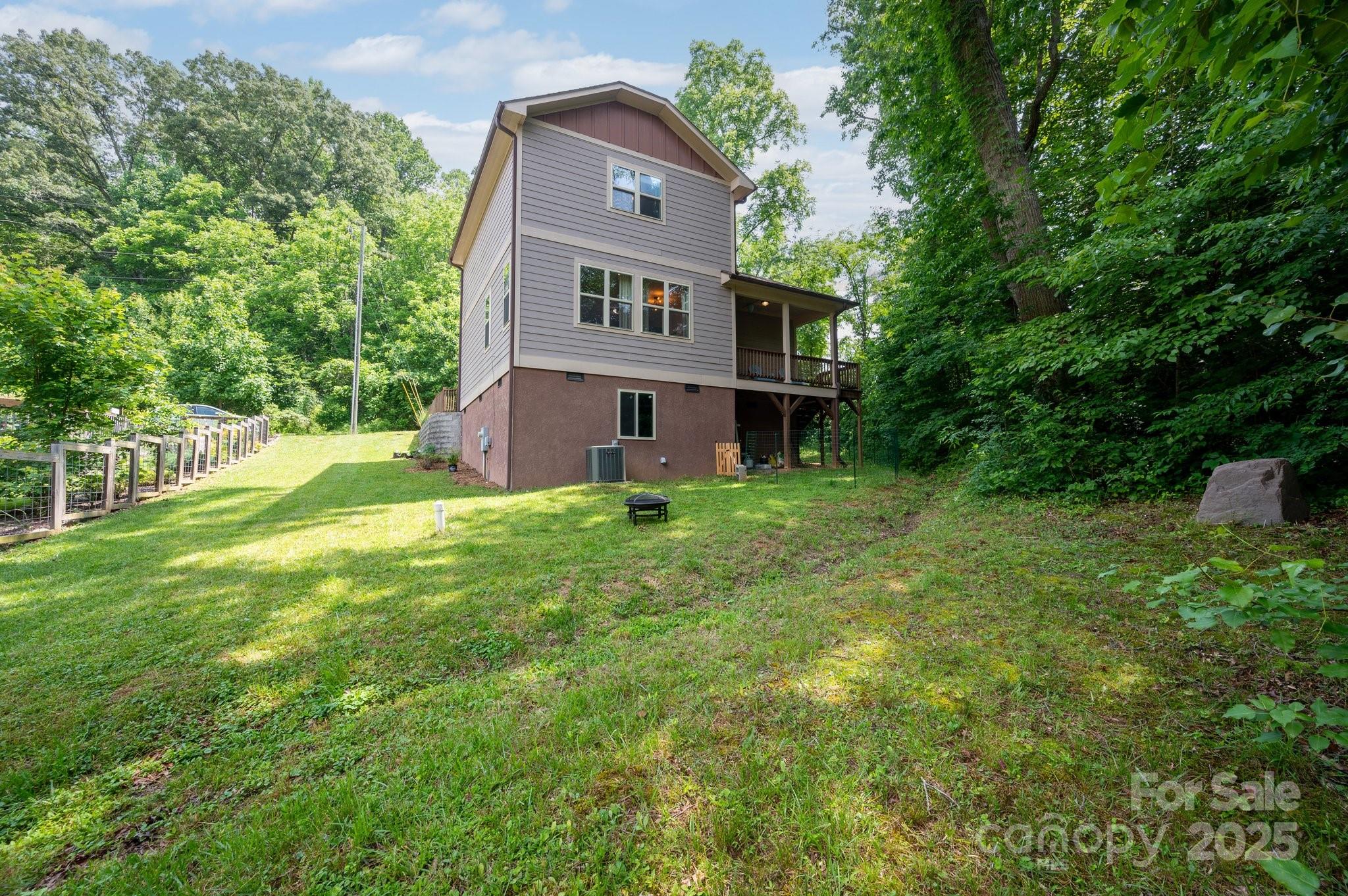 20 Central Avenue W Asheville NC 28806