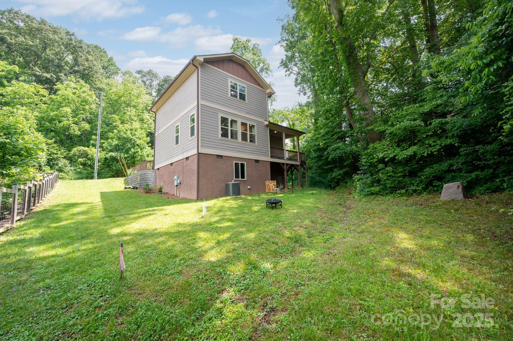 20 Central Avenue W Asheville NC 28806