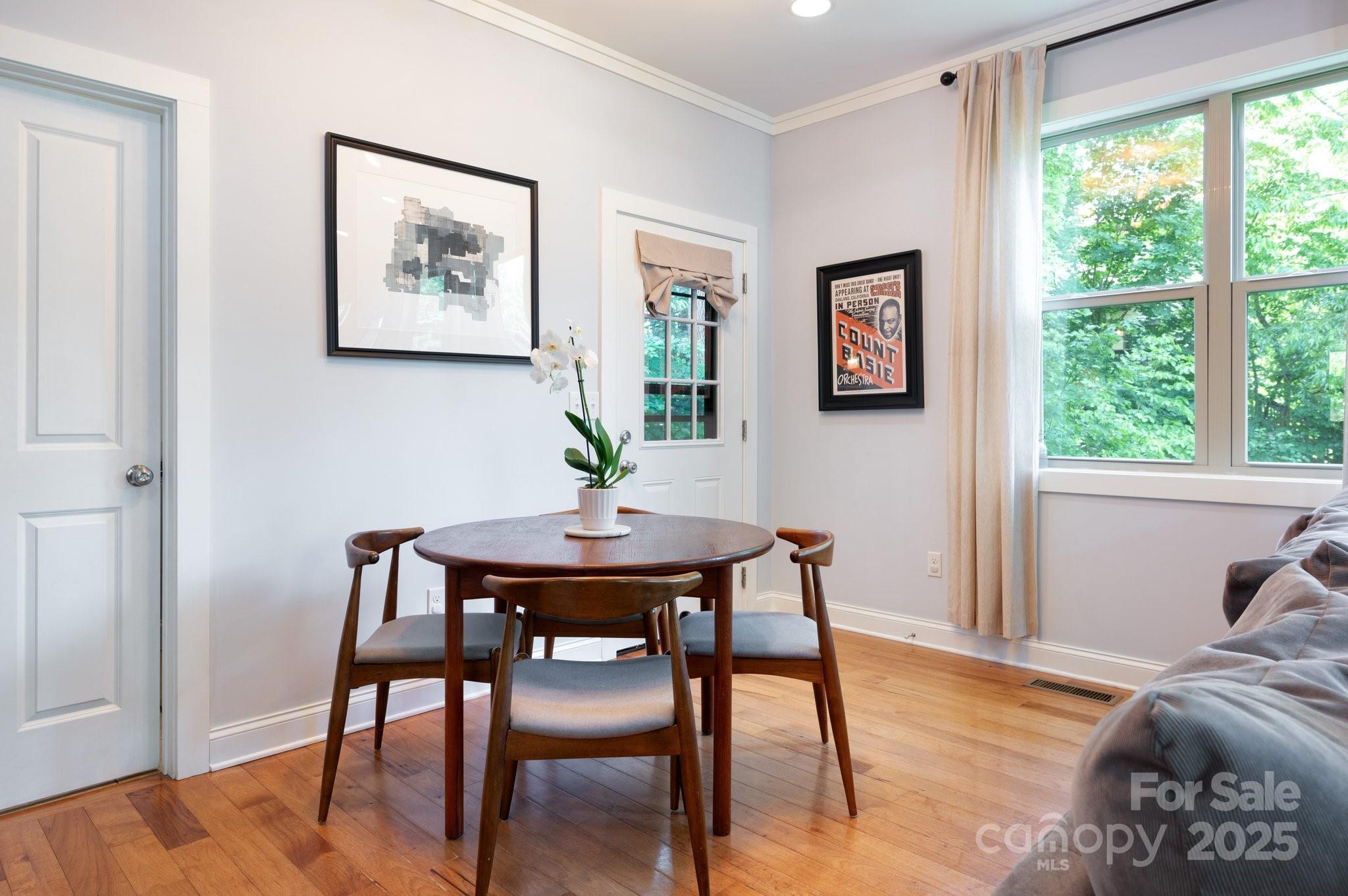 20 Central Avenue W Asheville NC 28806