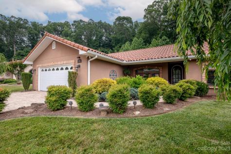 26 Ocaso Drive Asheville NC 28806