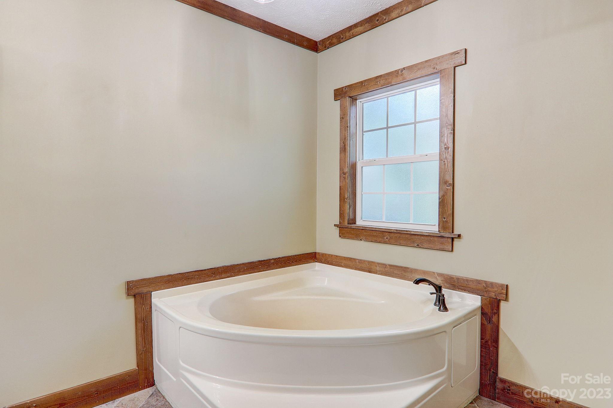 239 Hickory Ridge Road Swannanoa NC 28778