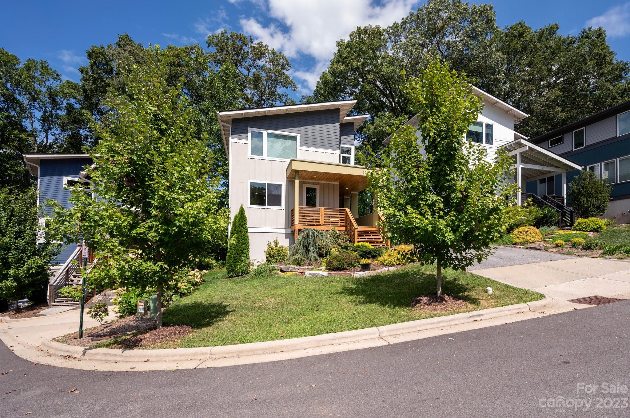 35 Mauricet Lane Asheville NC 28806