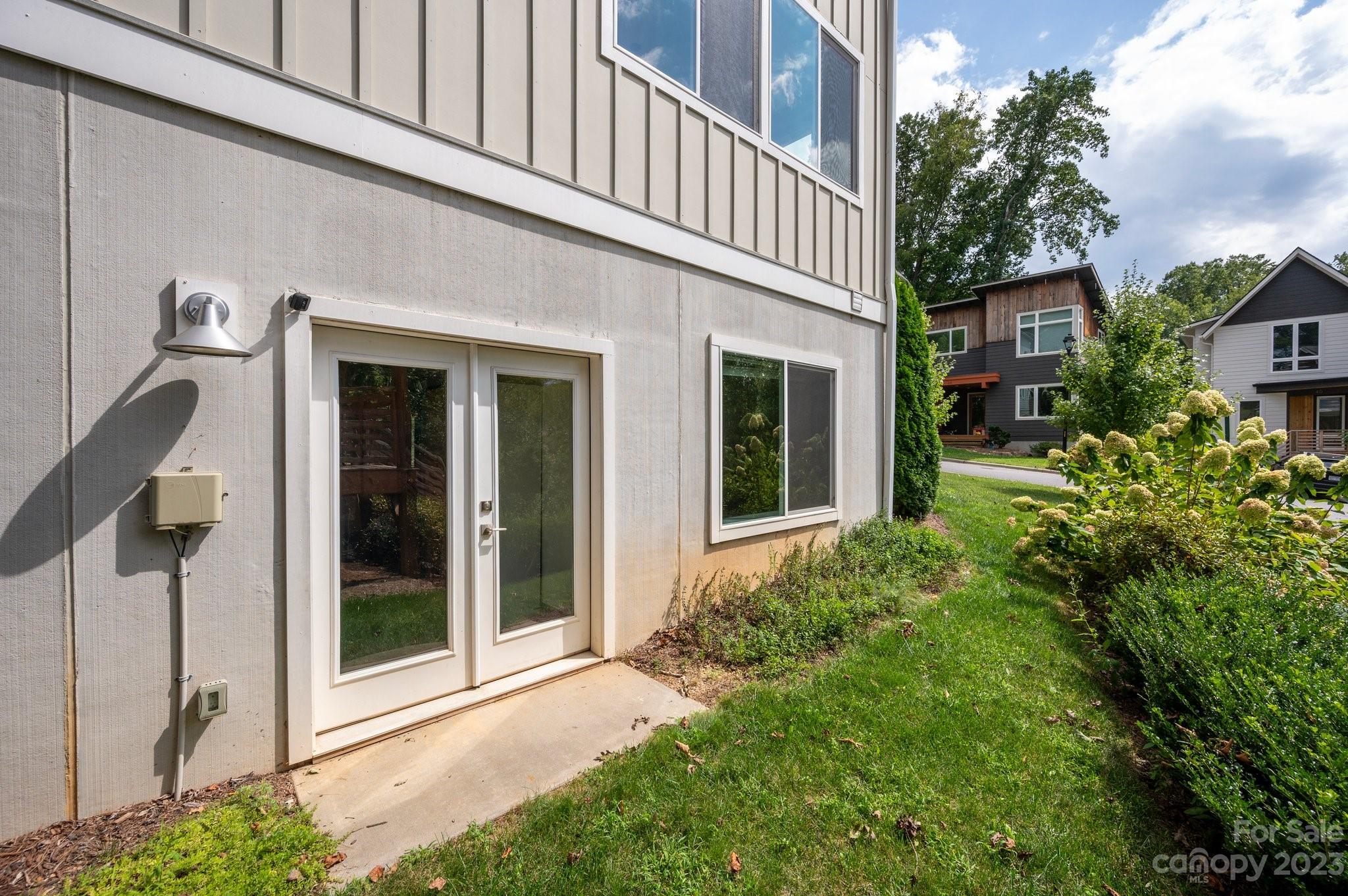 35 Mauricet Lane Asheville NC 28806