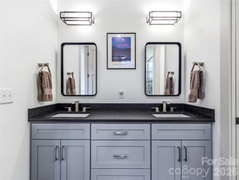 80 Caledonia Road Asheville NC 28803