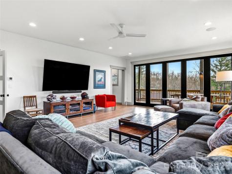 80 Caledonia Road Asheville NC 28803