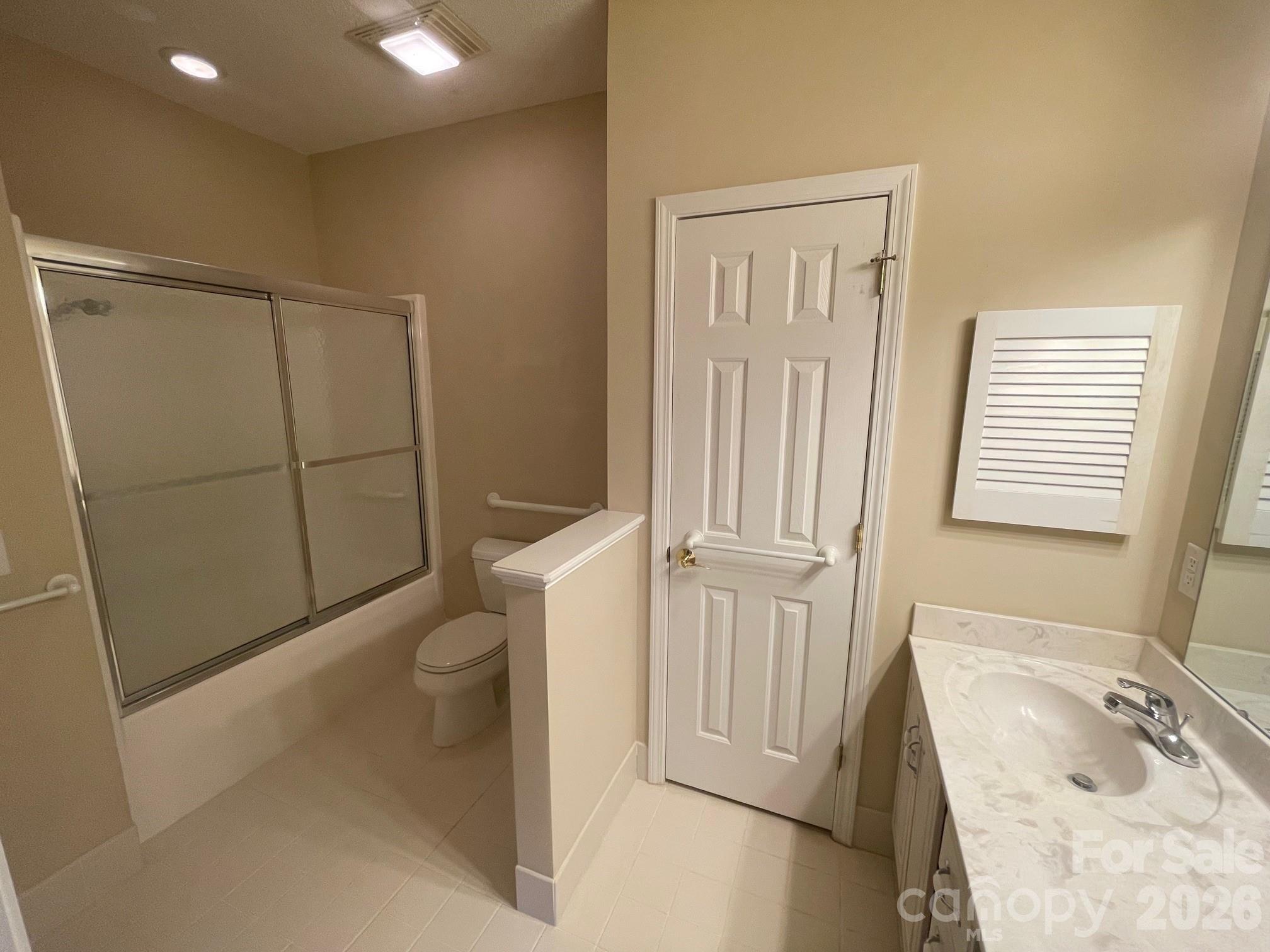 499 26th Avenue NE Hickory NC 28601