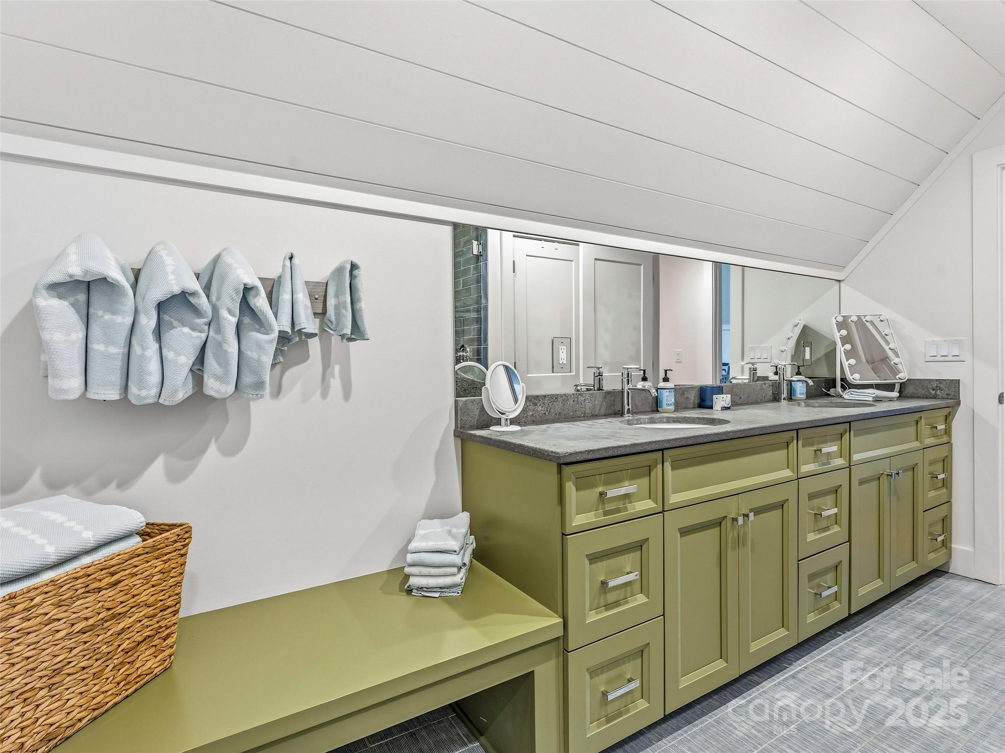 40 Toxaway Landing Drive Lake Toxaway NC 28747