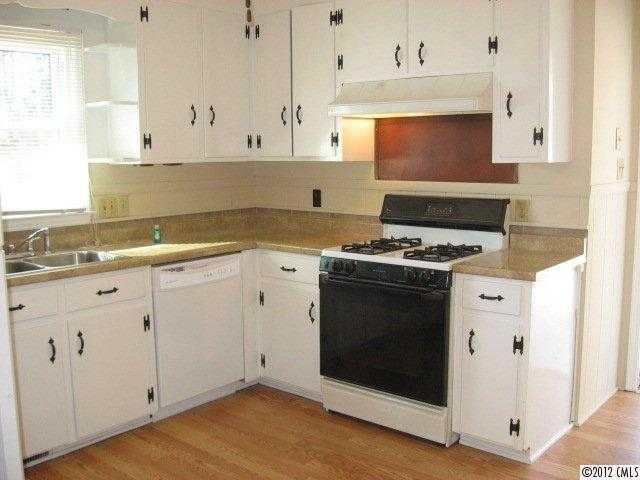4530 Crestmont Drive Charlotte NC 28205