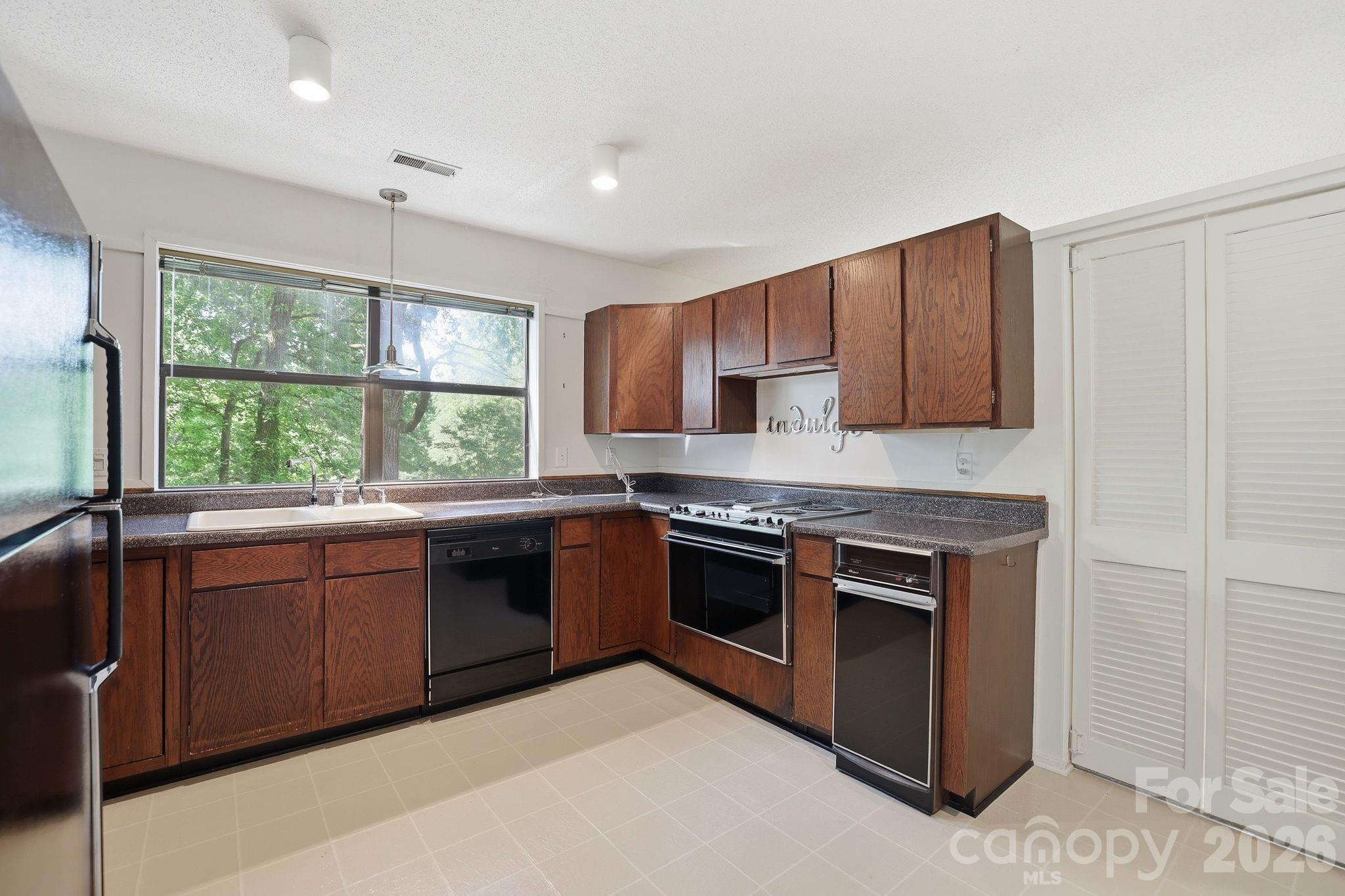 3423 Tinkerbell Lane Charlotte NC 28210