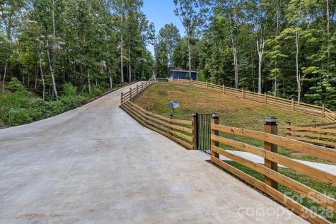 239 Old Lion Road Statesville NC 28625
