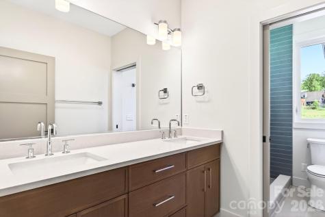 63 Orrinel Way Asheville NC 28806
