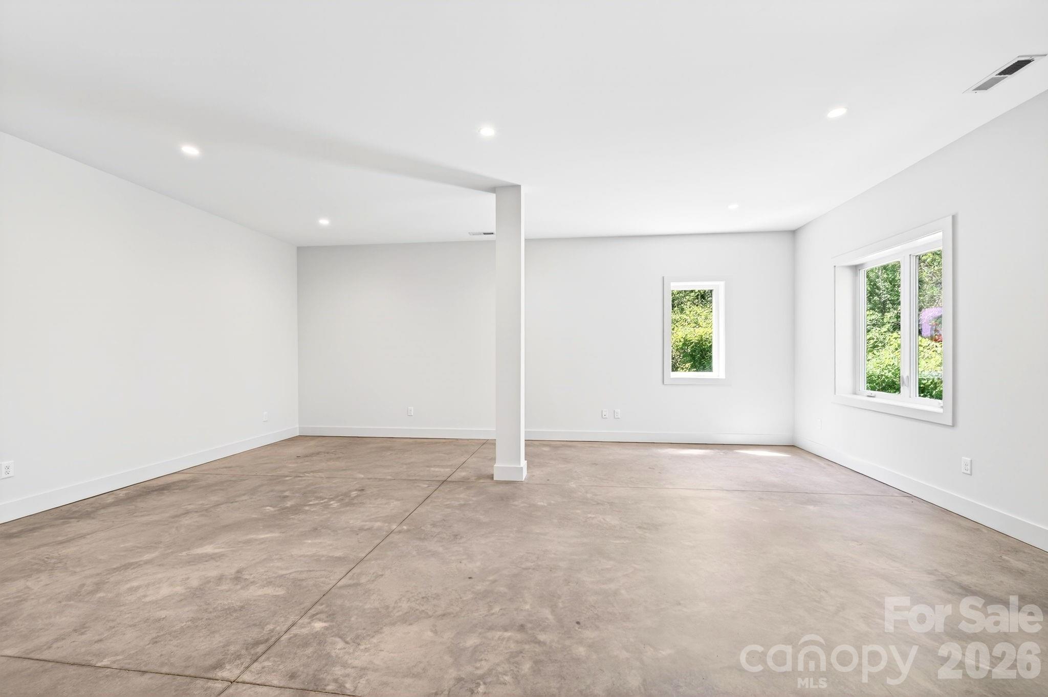63 Orrinel Way Asheville NC 28806