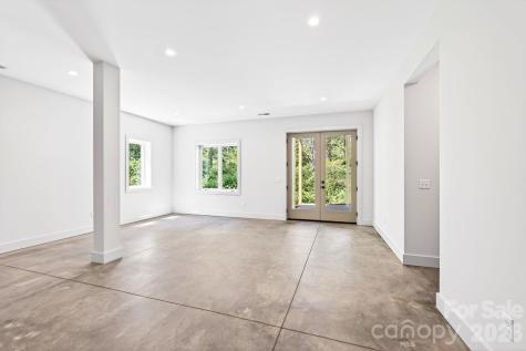 63 Orrinel Way Asheville NC 28806