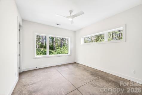 63 Orrinel Way Asheville NC 28806