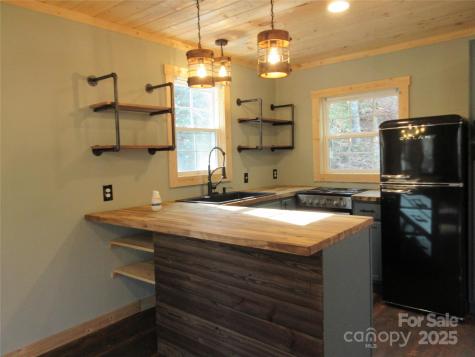 30 Rainbow Lake Circle Black Mountain NC 28711