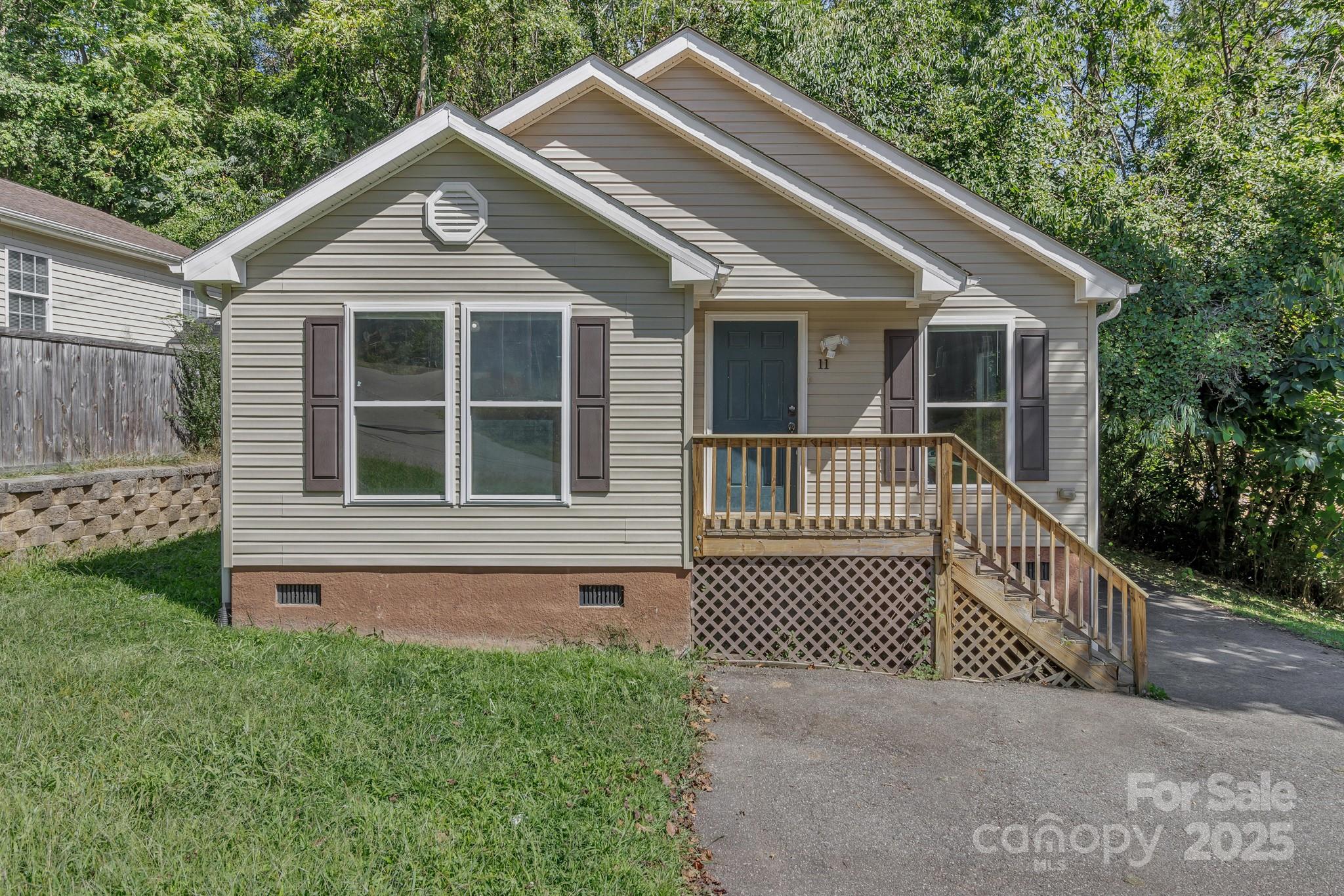 11 Vine Street Asheville NC 28804