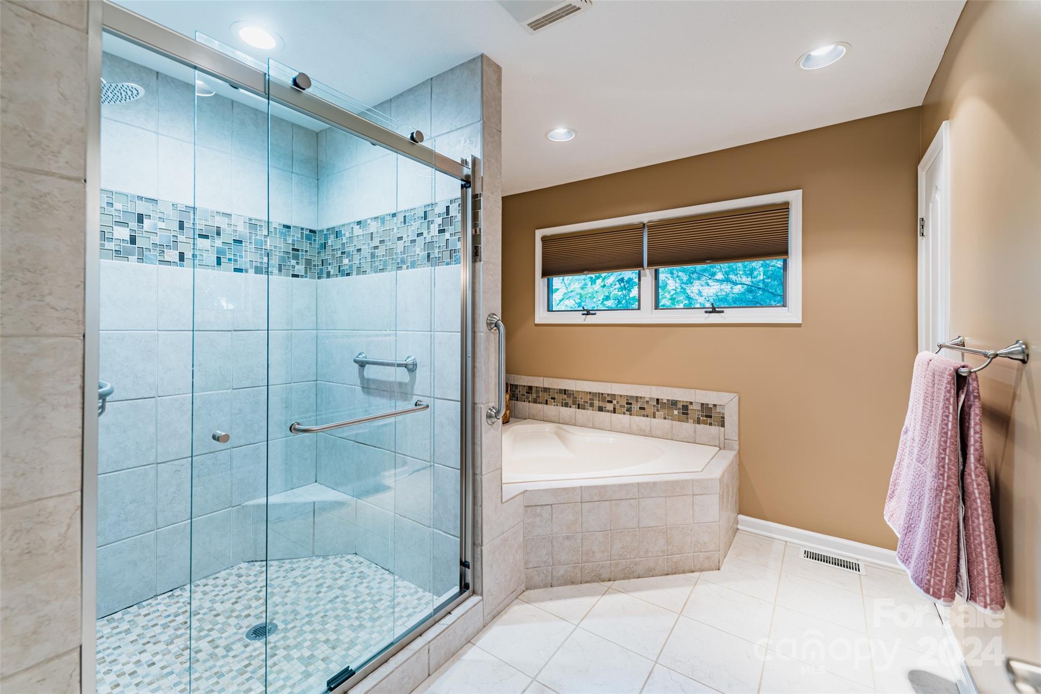 124 Jenny Lind Drive Hendersonville NC 28791