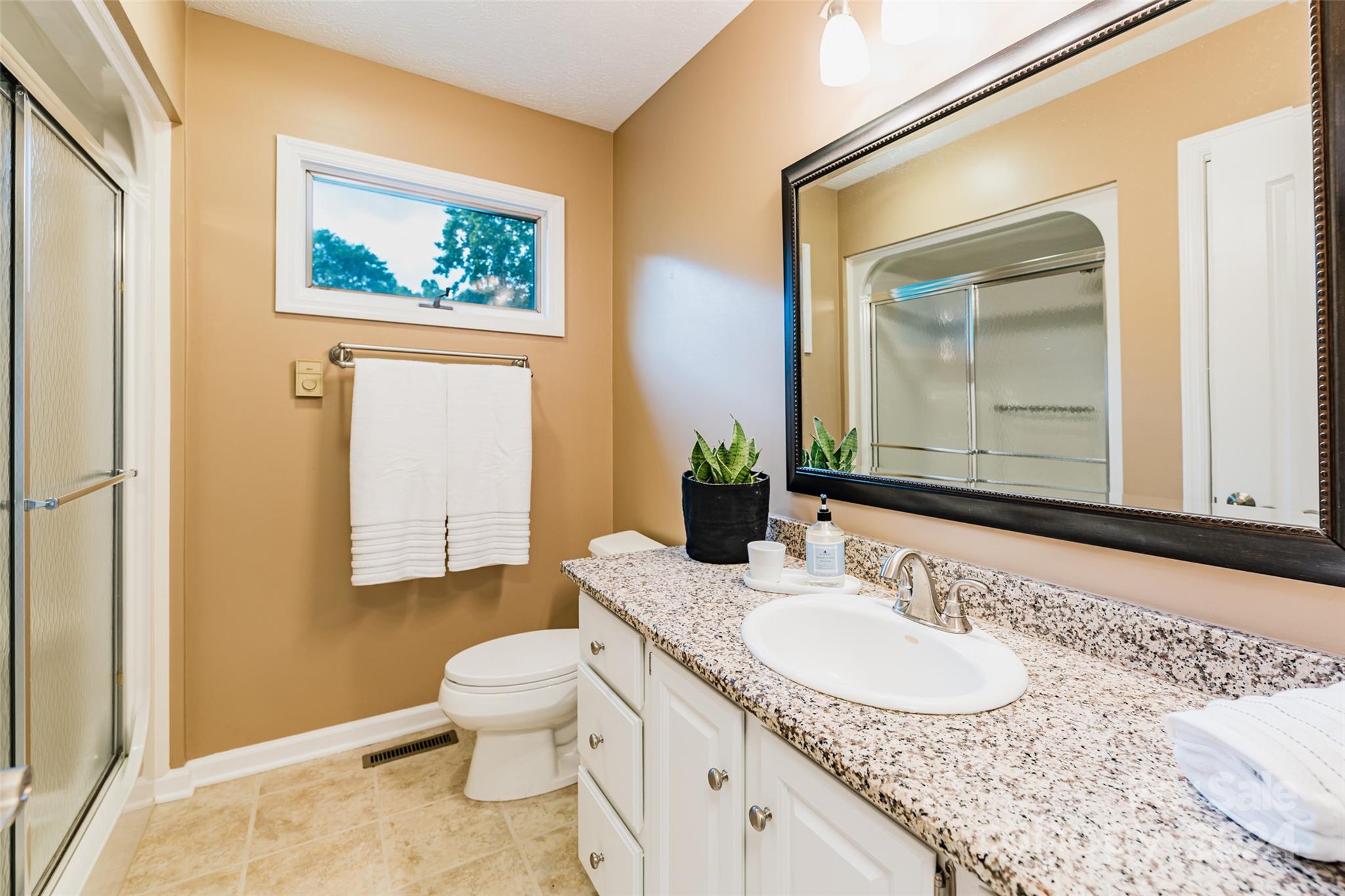 124 Jenny Lind Drive Hendersonville NC 28791