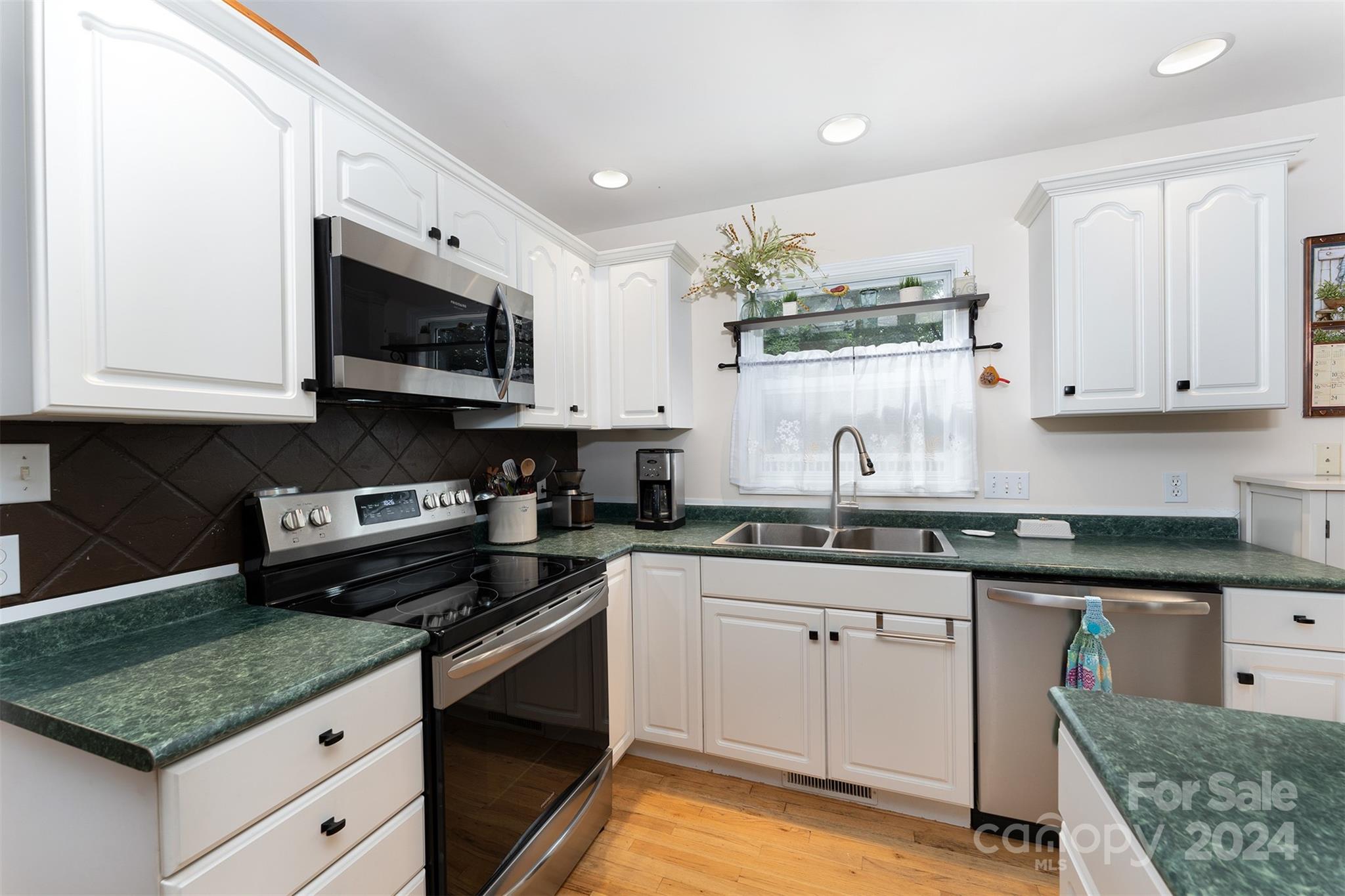 142 Churchill Downs Drive Fairview NC 28730