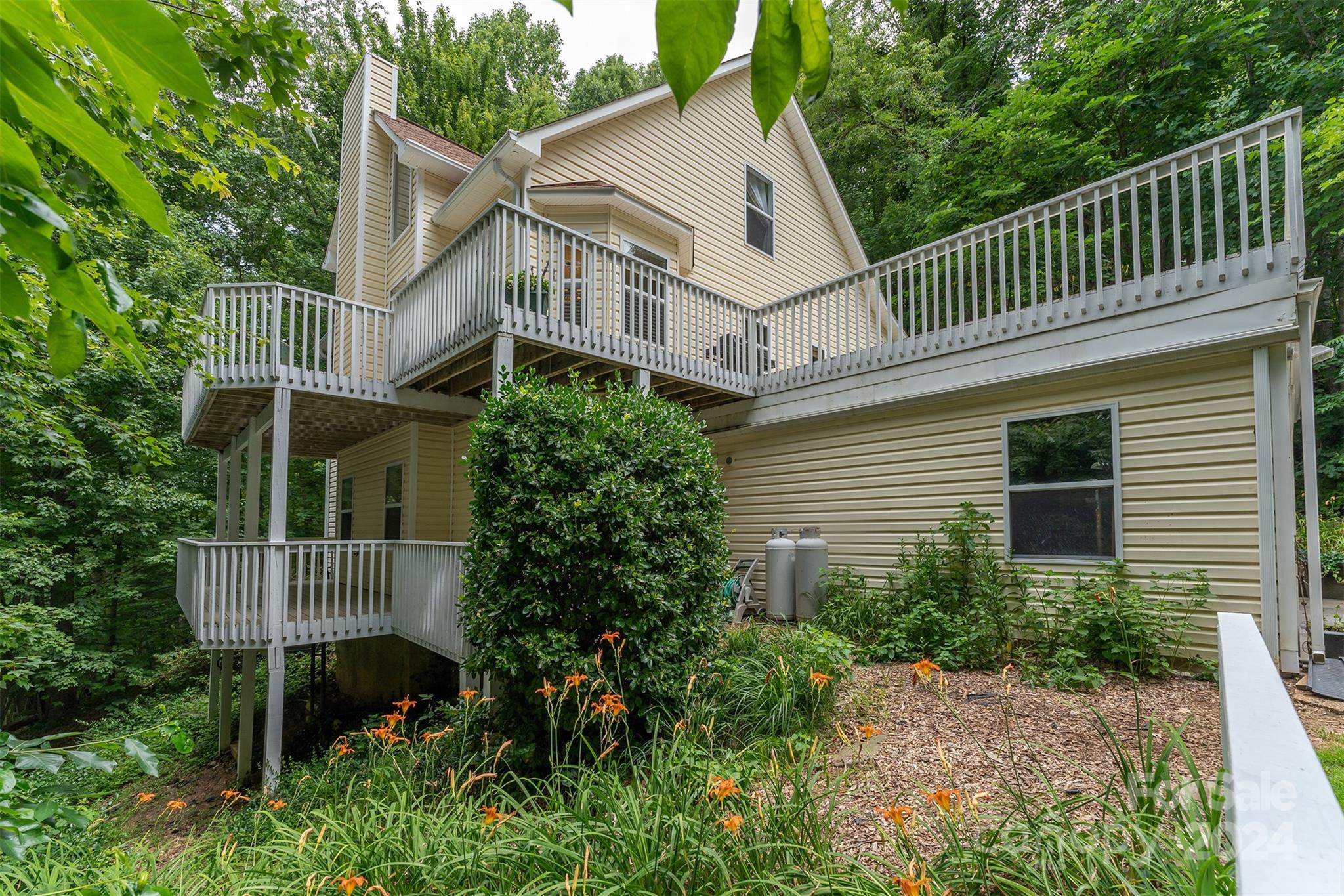 142 Churchill Downs Drive Fairview NC 28730