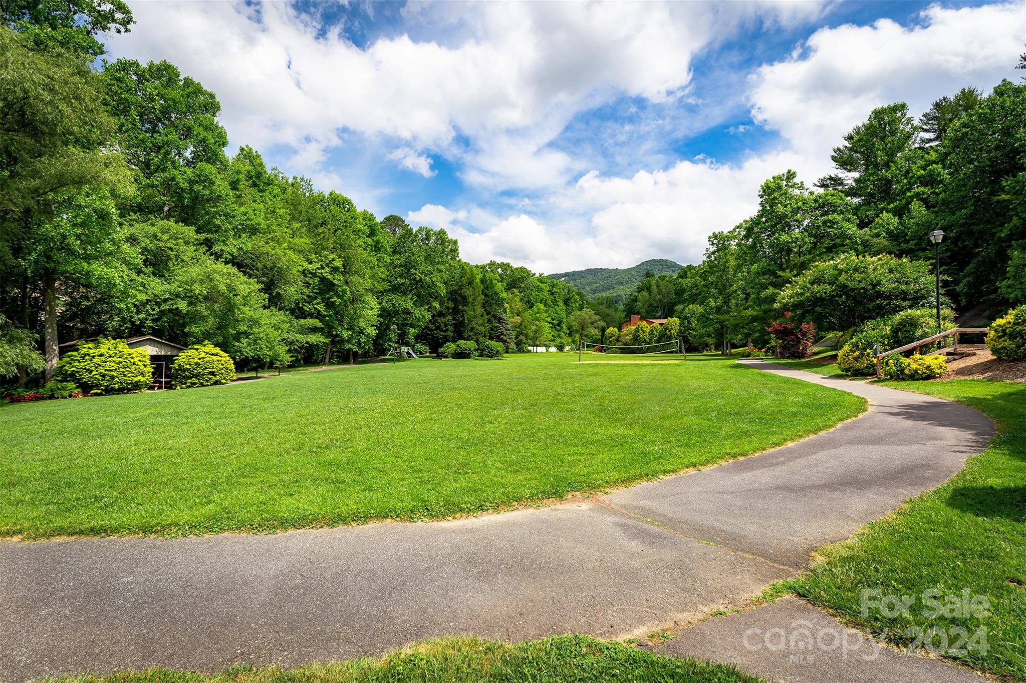 142 Churchill Downs Drive Fairview NC 28730