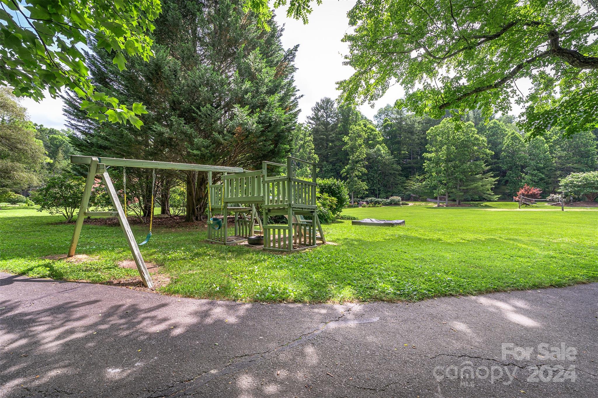 142 Churchill Downs Drive Fairview NC 28730