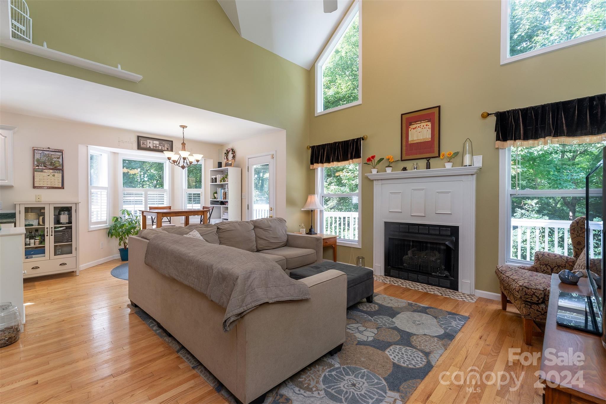 142 Churchill Downs Drive Fairview NC 28730