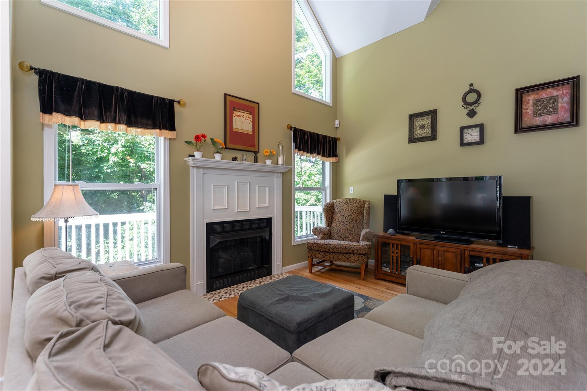 142 Churchill Downs Drive Fairview NC 28730