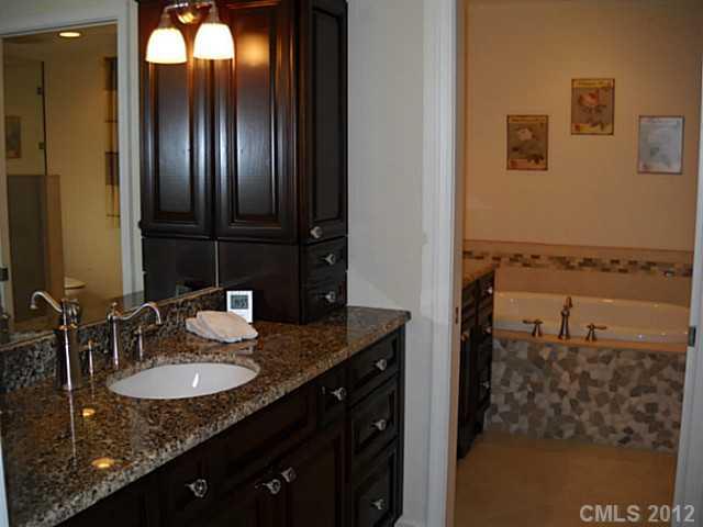 4725 Lindstrom Drive Charlotte NC 28226