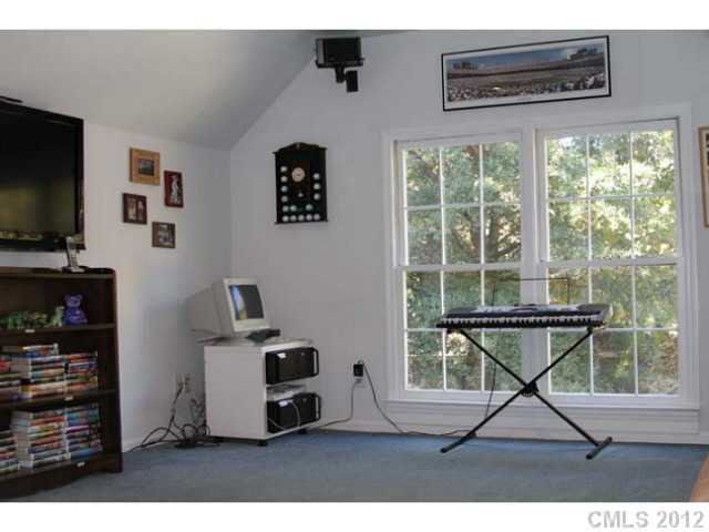4725 Lindstrom Drive Charlotte NC 28226