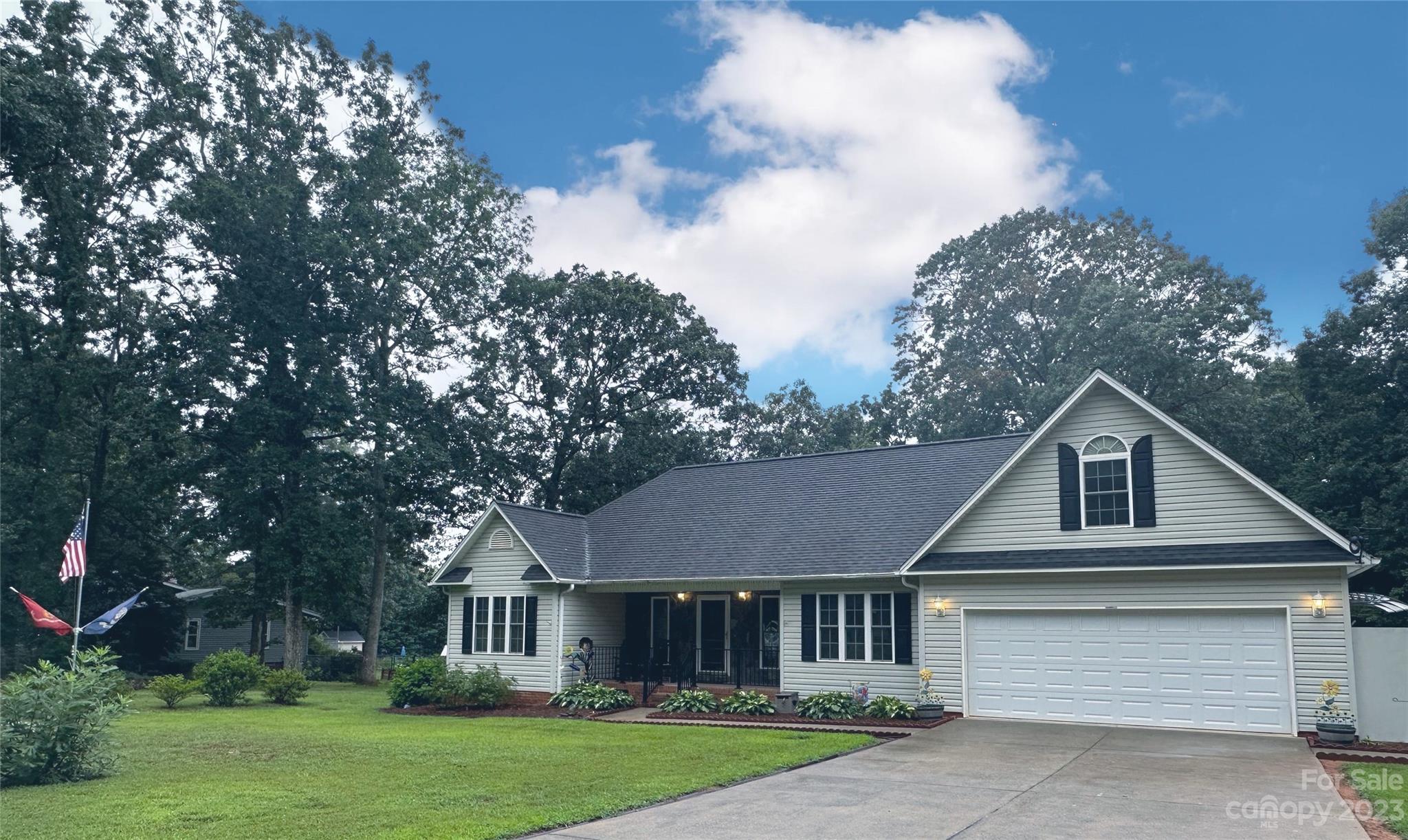 2987 Irish Street Newton NC 28658