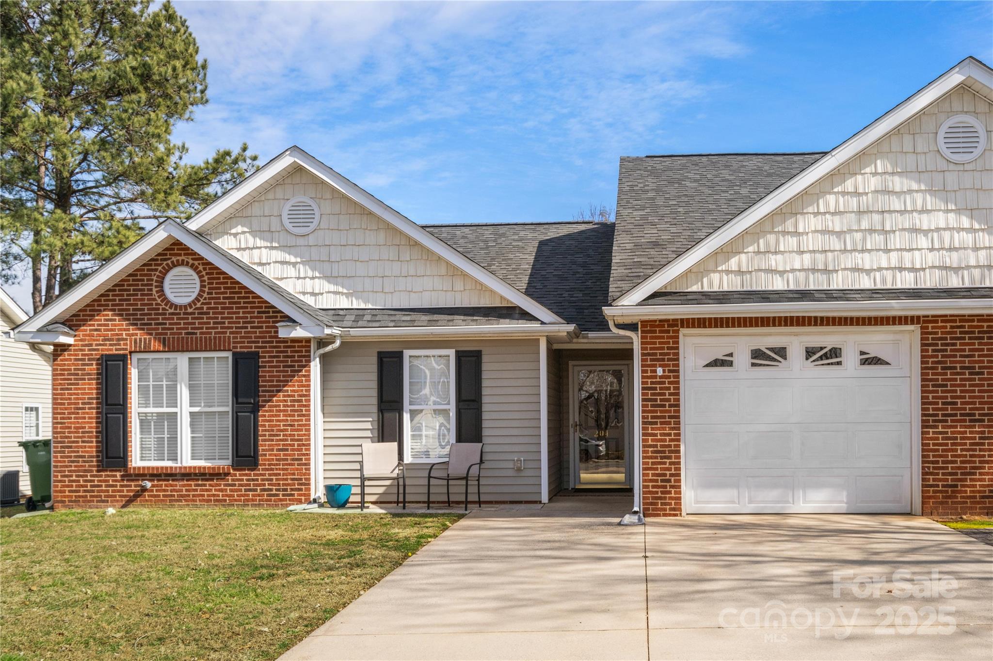204 Edinburgh Court Mount Holly NC 28120