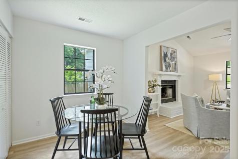 6115 Coltswood Court Charlotte NC 28211