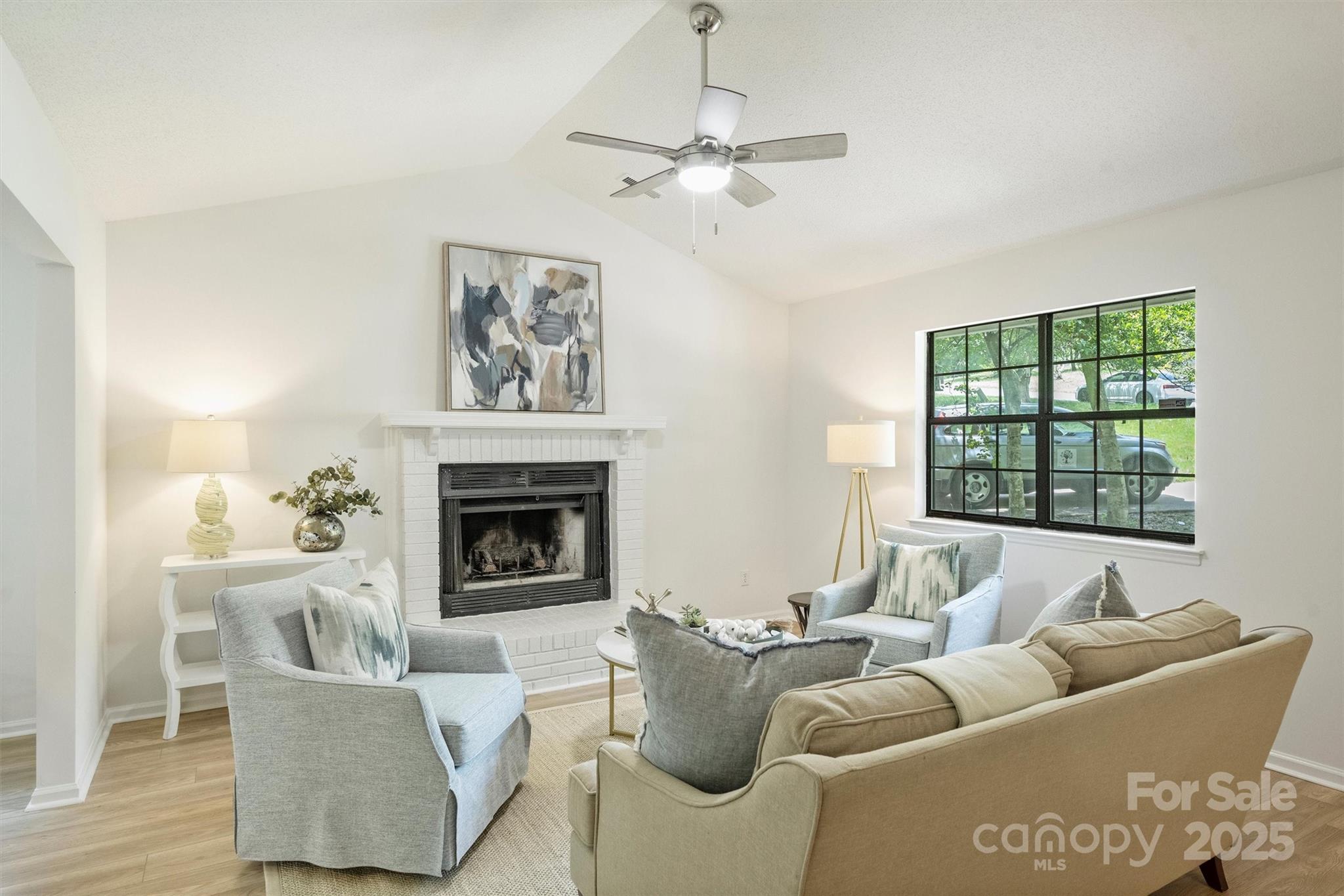 6115 Coltswood Court Charlotte NC 28211