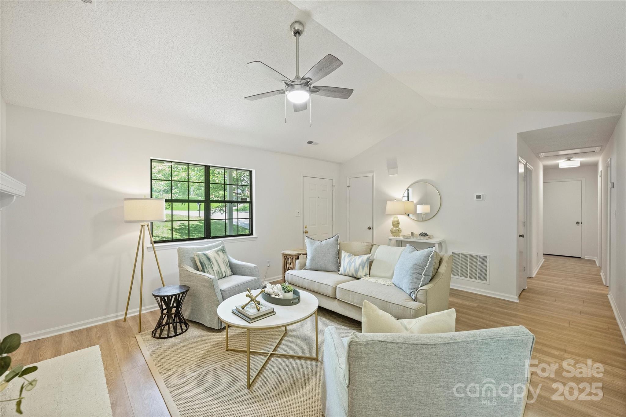 6115 Coltswood Court Charlotte NC 28211