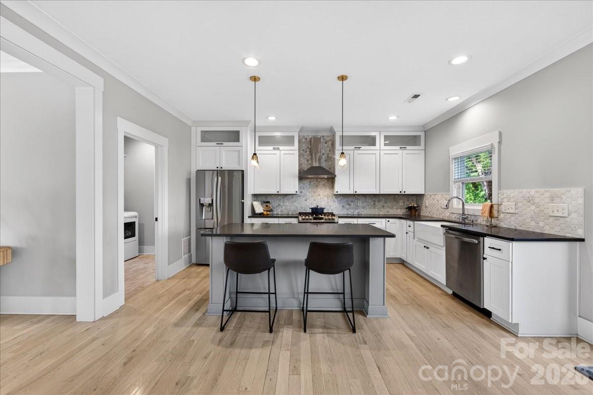1413 Lomax Avenue Charlotte NC 28211
