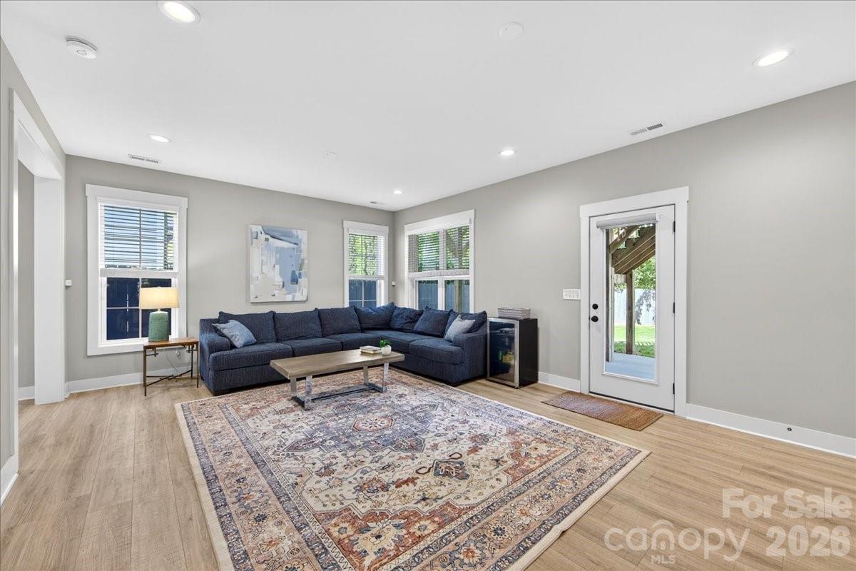 1413 Lomax Avenue Charlotte NC 28211