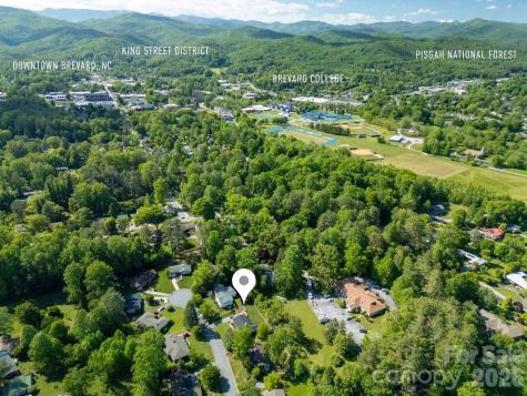 84 Far Hills Terrace Brevard NC 28712