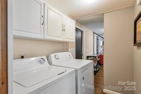 29 Delta Drive Hendersonville NC 28792