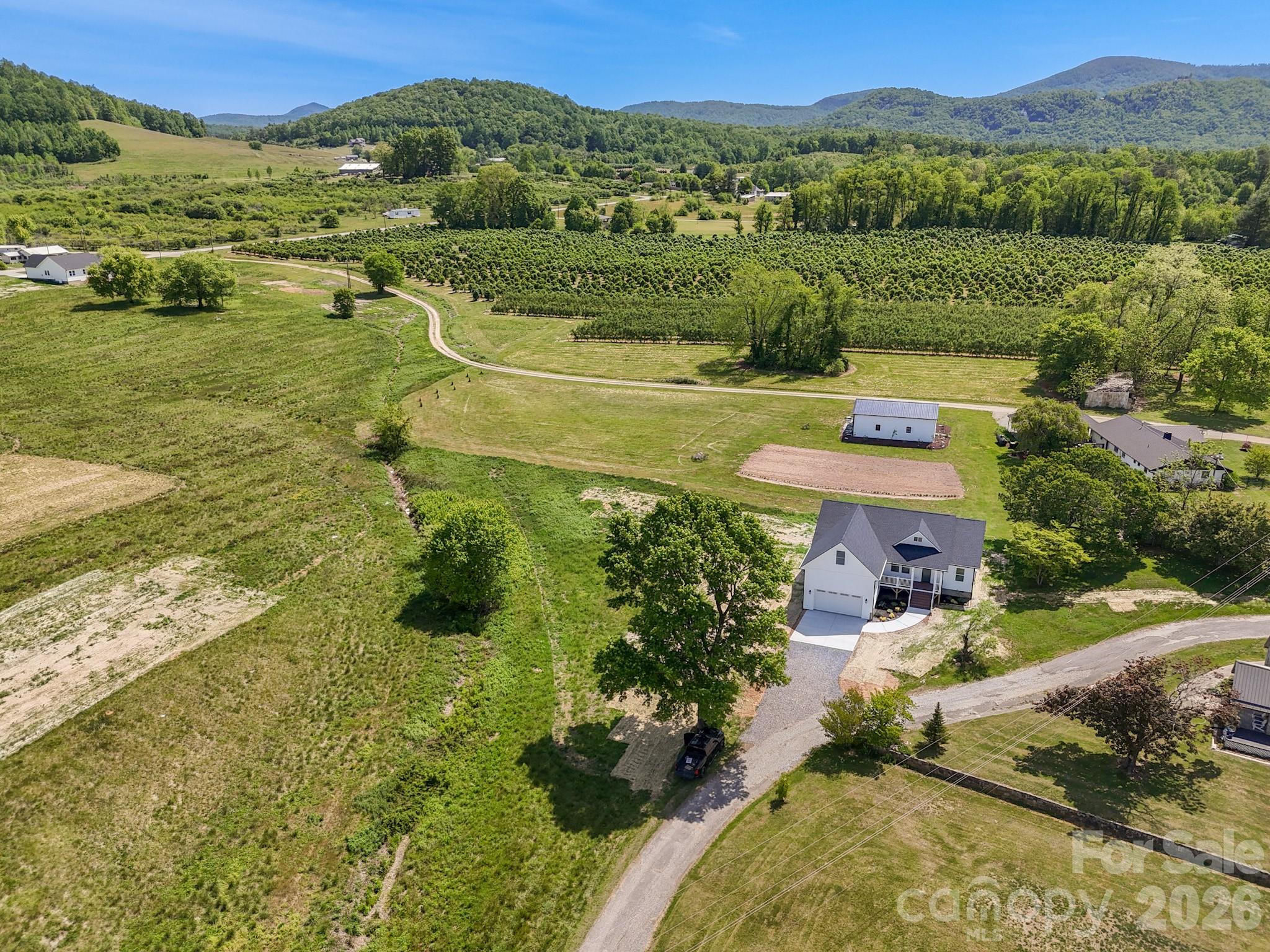 72 Canary Lane Hendersonville NC 28792
